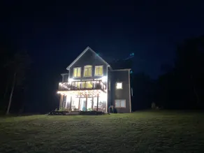 Lily Lakehouse - Sunsets Included, Unhurried - Image 3