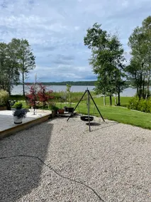 Room with lake views. Close to slalom and cross-country ski tracks - Image 5