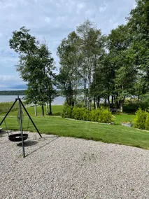 Room with lake views. Close to slalom and cross-country ski tracks - Image 3