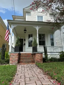 1906 Cottage - Walk to Downtown - Image 2