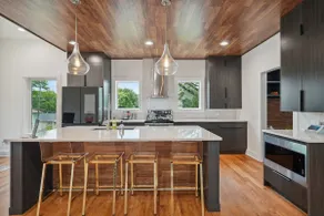 Luxe City Oasis in the Heart of Downtown ATL - Image 2