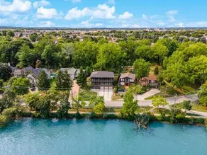 *NEW Stunning Waterfront Mansion | Hot Tub | Falls - Image 5