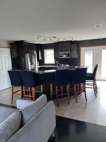 Spacious 5-Bedroom Home - Image 3