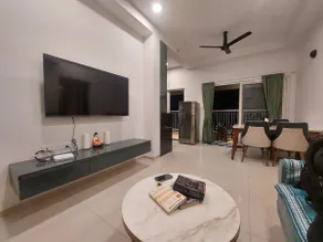 THE SKYLîNE SUITE 1- 2BHK APARTMENT's+pool - Image 2