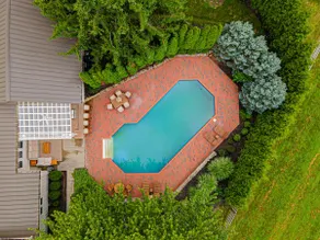 Bellawood Farmhouse - Image 4