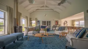 Swallows Rest - Vineyard Estate, Pool & Hot Tub - Image 3