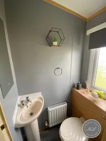 Sherwood 472 - central heating, Pet friendly, WiFi, bed linen - Golden Palm Resort - Meadow Lakes Caravan & Lodge Hire - Image 5