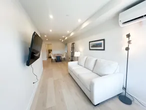 Modern 2BR in Lower Lonsdale - Image 3