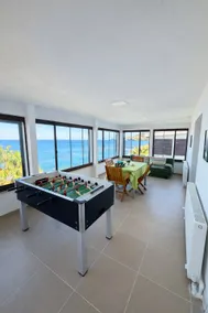 Beachfront 2BR Penthouse, Beach & Pool in Pelitköy - Image 2