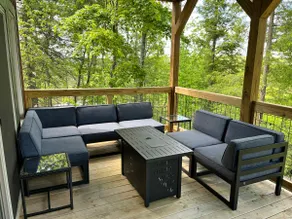 Pet Friendly Cabin with Cliffline Views - Image 4