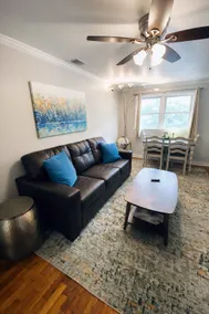Unit C - The Hourglass Inn - Image 3