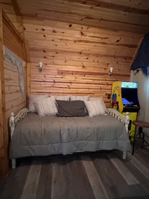 The Cabin at Grassy Springs Farm - Image 5