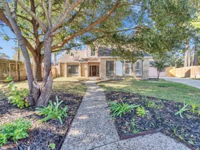 Entire Home • Free Parking • Easy Downtown Access - Image 2