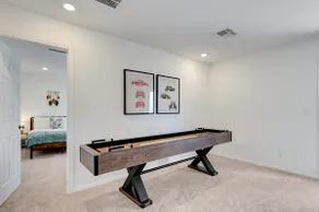 LUX 7Beds Villa｜Near Strip｜Shuffleboard Game Fun - Image 4