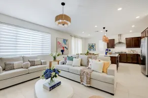 LUX 7Beds Villa｜Near Strip｜Shuffleboard Game Fun - Image 2