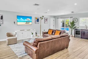Palm Paradise Retreat -Heated Pool East Delray 4/3 - Image 5