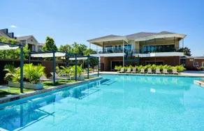 Artsy Condo, Walk to Campus, Stadium or Downtown - Image 2
