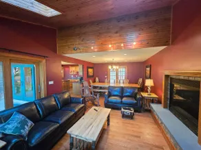Waterfront home on Lake George - Image 3