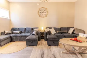 Mt Washington Brick | King Bed | Parking | Firepit - Image 3