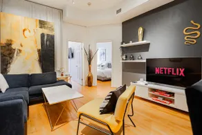 La Madame - Designer Downtown Nest - Image 2