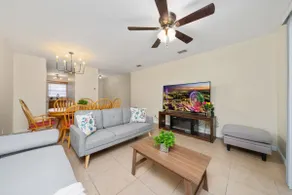 Near UCF &Airport/Dog Friendly/Spacious Yard/6 PPL - Image 3