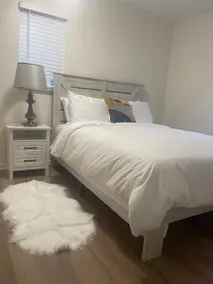 Elegant Apartment in Lansing - Image 4