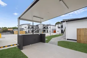 Stylish, New, First Floor 2 Bedroom Apartment - Image 4