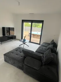 The house of beautiful days - Image 2