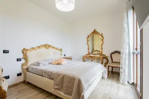 Luxury home [free-private parking, autostrada 2”] - Image 2