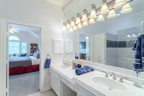 Cozy Townhouse near Midtown - Image 5