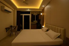 Private Luxury Studio: Relax & Recharge #304 - Image 2