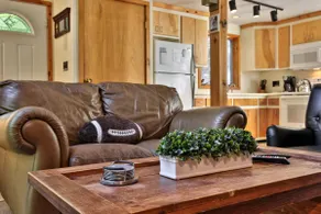 Bob’s Sled Lodge – Mountain 2BR Retreat - Image 5