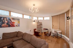 The Cambridge Penthouse - Image 3