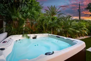 FIFA! Wellness Retreat|Sauna, Cold Plunge, Hot Tub - Image 2