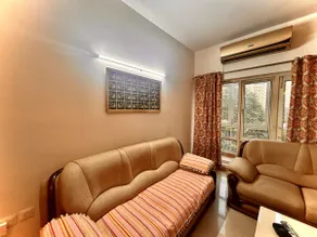 Shyamakunj - 2Bhk | Near Prem Mandir | Fast Wifi - Image 5