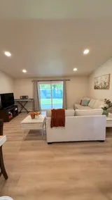 Cline Falls Retreat - 9 min to RDM Airport & Fair - Image 2