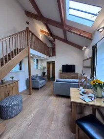 New! Stunning home in heart of Bala, walk to lake - Image 3