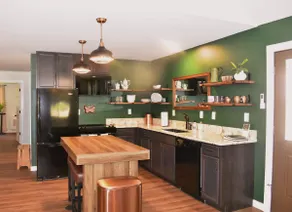 McKenzie Bridge Haven: 3B/2BA w/EV Charger & Views - Image 2