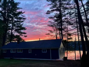 Big Pine Lakefront Cottage, Dock, Kayaks & Firepit - Image 2