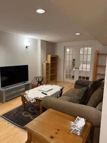 Large Cozy 1 Bed Basement Apt - Image 4