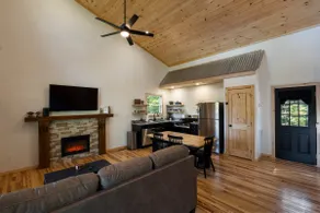 Rafter’s Roost-Near Ocoee River - Image 4