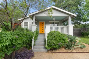 Colorful Home with Private Yard - Walk to East 6th - Image 4