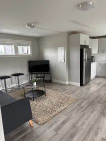 2 bedroom guest suite - Image 2