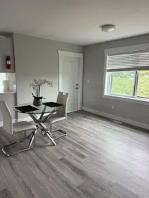 2 bedroom guest suite - Image 4