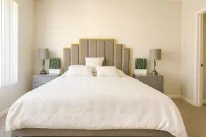 Serene 1BR | Pool+Gym | Free Parking | Central - Image 2