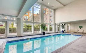 Belltown Beauty- FREE Parking/Pool/Gym/Spa - Image 4