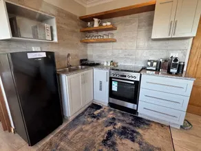Up market flat in Umhlanga - Image 4
