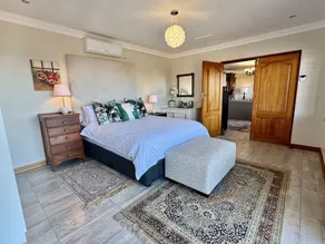 Up market flat in Umhlanga - Image 3