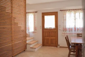 Quiet Wood-Style Maisonette - Image 3