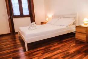 Apartment in the heart of downtown - Image 3